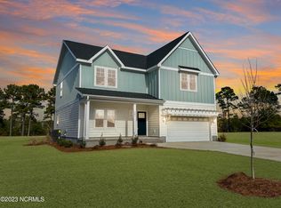 301 Lightning Bug Ln, Holly Ridge, NC 28445