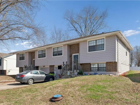 109-111 Brookridge Dr, Harrisonville, MO 64701