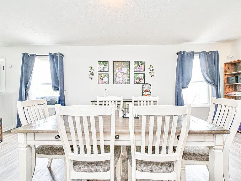 4372 Dobbin Cir — Photo 15