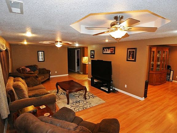 3rd image of 601 Magnolia Ave