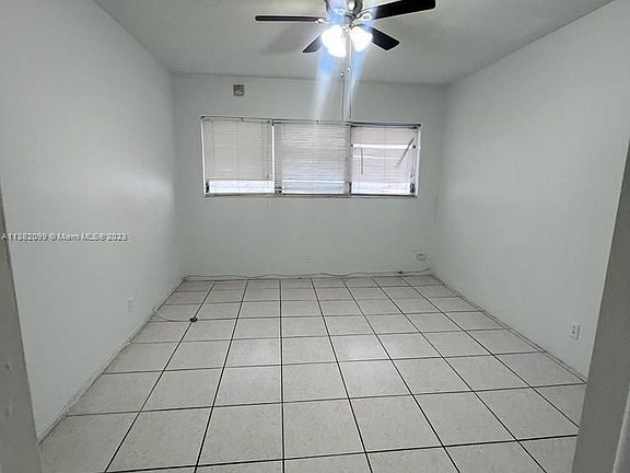 3rd image of 1450 NE 170th St APT 109