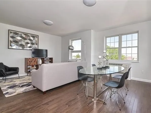 304 Broadway image 4 of 6