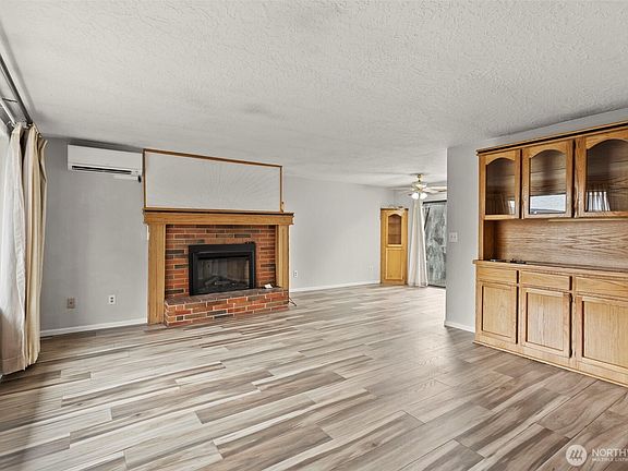 4th image of 3513 NE 45th Street #A