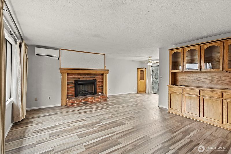 4th image of 3513 NE 45th Street #A