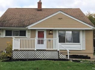 106 Redruth Ave, Clawson, MI 48017