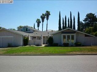 928 Kenston Dr, Clayton, CA