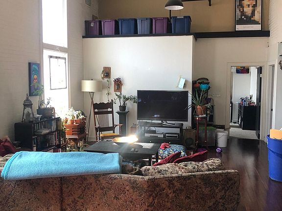 4th image of 431 Fairmount Ave APT 1G