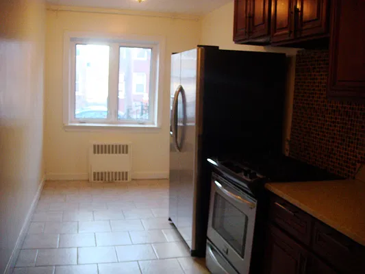 Rented by Avanguard Realty Corp | media 3