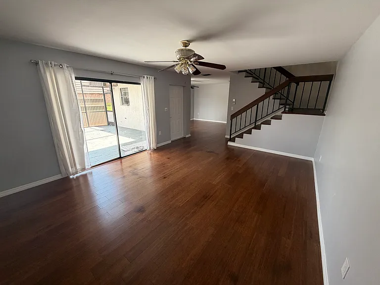 152 Lake Point Ln #152 — Photo 6