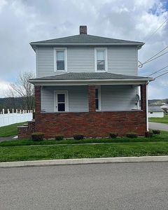 2207 2nd Ave, Koppel, PA, 16136