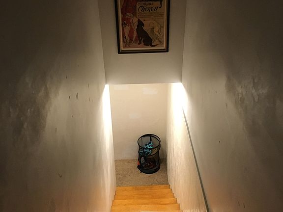 5th image of 308 W Locust Ave
