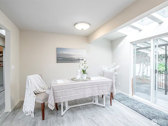 5th image of 2604 NE 7th Street