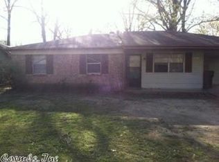 9610 Comstock Rd, Little Rock, AR 72209