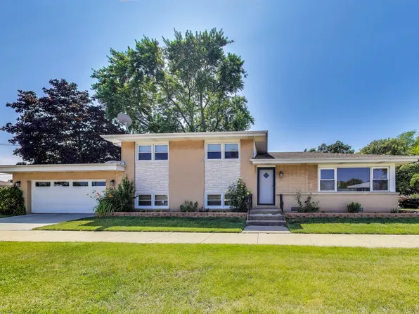 7203 W Lill St, Niles, IL 60714