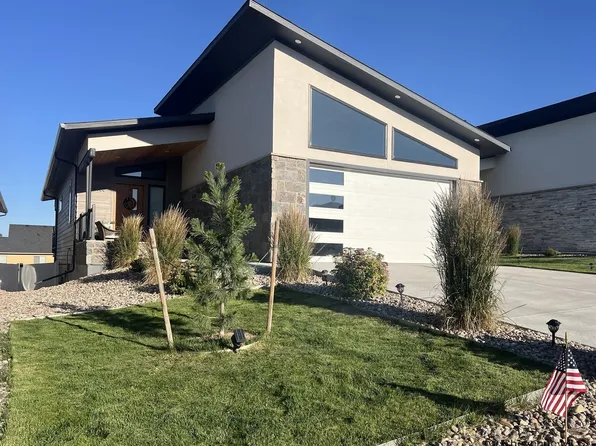 4100 Red Feather Trl, Cheyenne, WY 82001