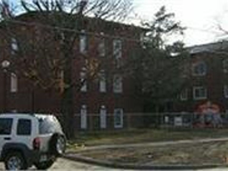 1st image of 504 Grandview Ct