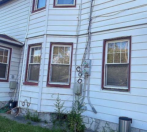5th image of 16117 N Conduit Ave