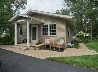 30 Galena Oaks Dr, Elizabeth, IL 61028
