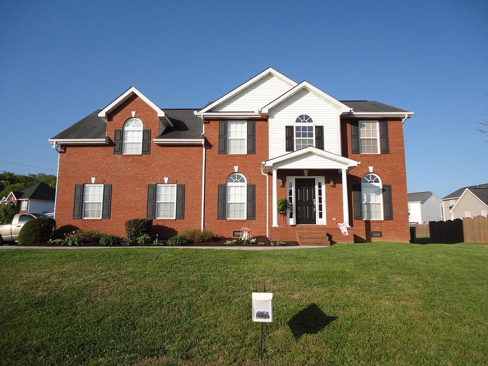 1st image of 3213 Glenlake Blvd