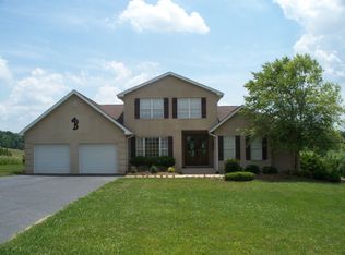 67 Clubhouse Ln, Glasgow, KY 42141