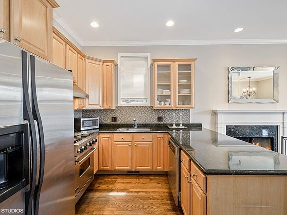 5th image of 2651 N Orchard St #2