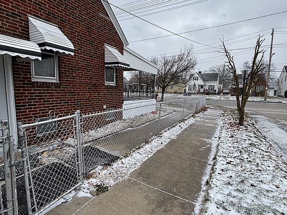 2nd image of 17514 Puritas Ave