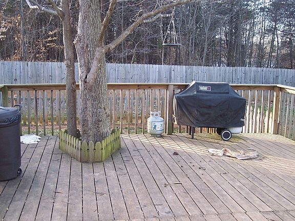 deck/ fenced backyard