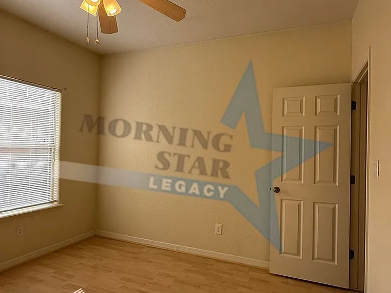 2935 Scenic Cir — Photo 16