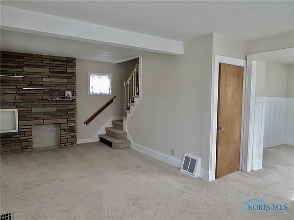 3rd image of 3212 Northwood Ave