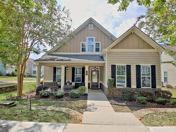155 Colonial Ct, Fayetteville, GA 30214