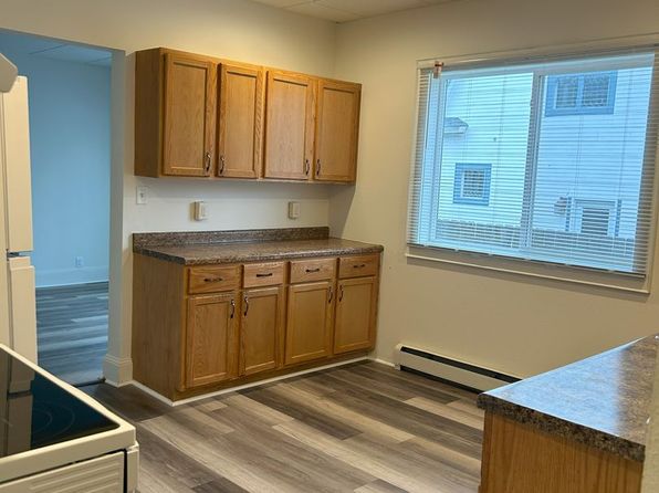 18 6th St SE #1
