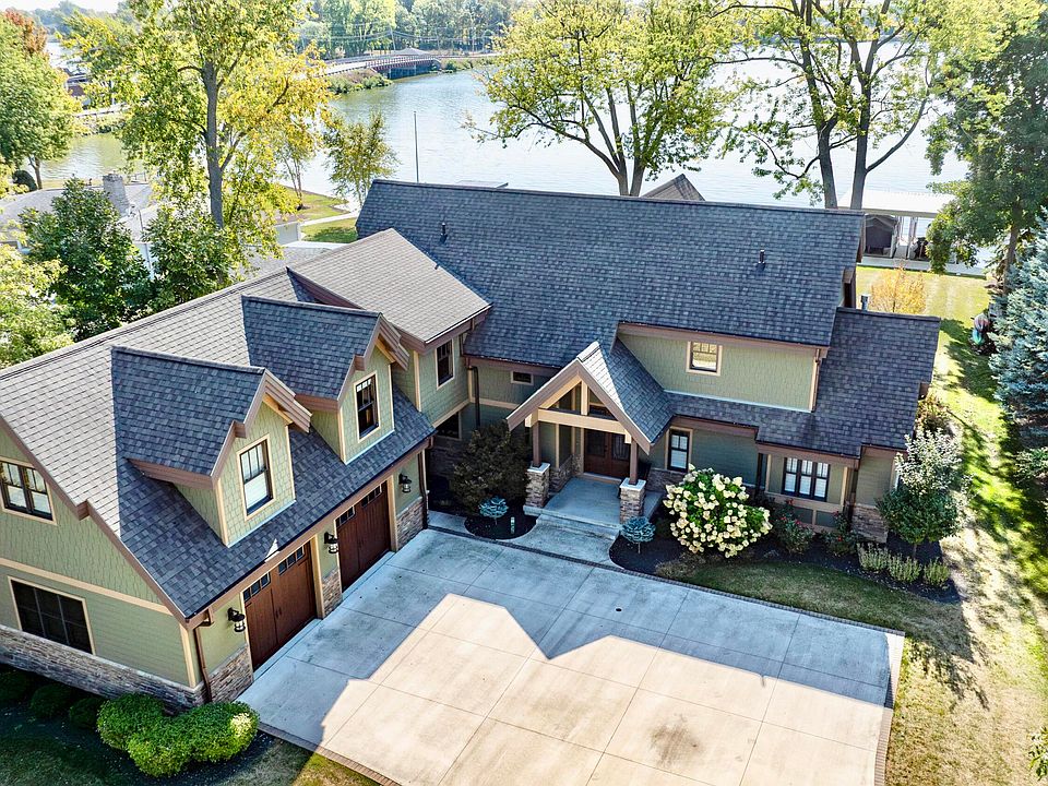 1st image of 9688 Lakeshore Dr E