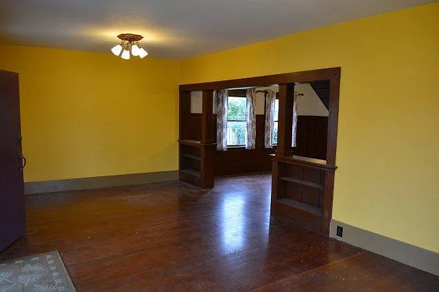 135 W Grant St — Photo 22