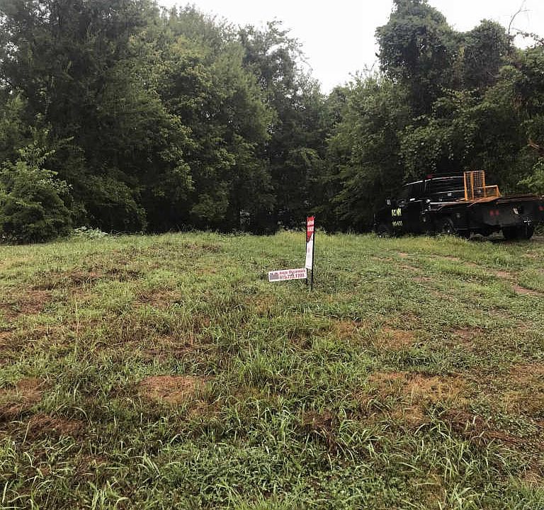 2nd image of 217 Creekside Dr