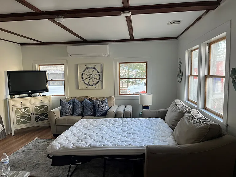 58 Quest Ave — Photo 8