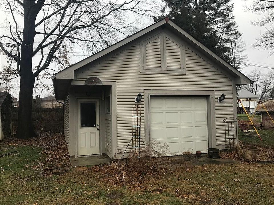 2nd image of 7206 S Delaware St