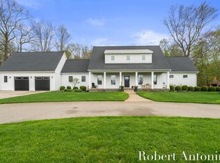 5584 Thornapple River Dr SE, Grand Rapids, MI 49512