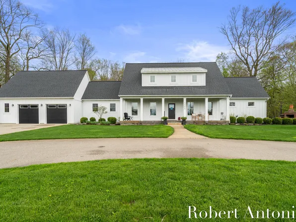 5584 Thornapple River Dr SE, Grand Rapids, MI 49512