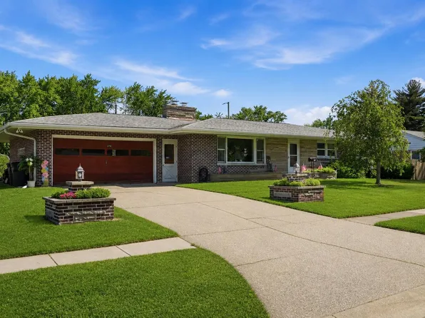 3770 E 34th Pl, Hobart, IN 46342