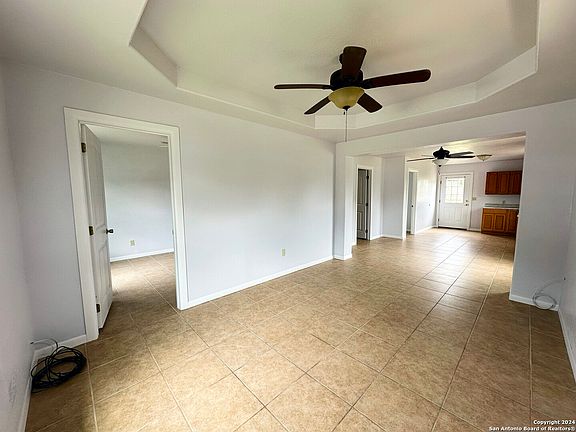3rd image of 319 San Marcos