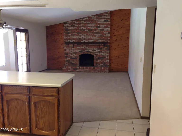 701 W Summit Pl — Photo 6