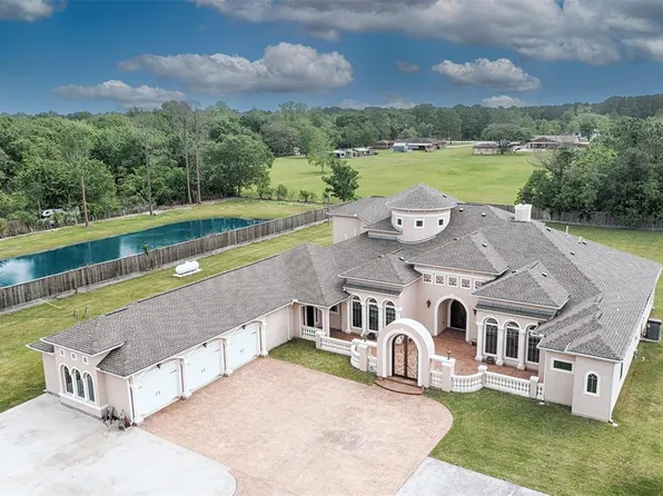 7325 Avenue L, Santa Fe, TX 77510