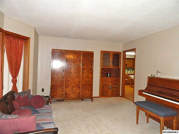 4th image of 1404 Westwood Dr