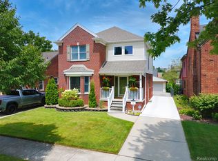 23110 Sheridan St, Dearborn, MI 48128
