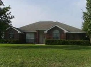 7950 Nine Mile Bridge Rd, Fort Worth, TX 76135