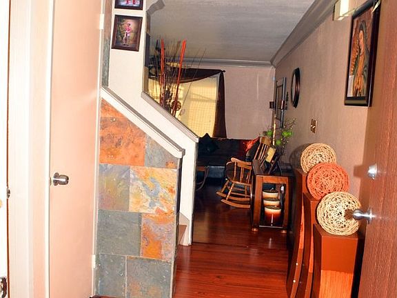 4th image of 2047 Cerrissa Ct Unit B