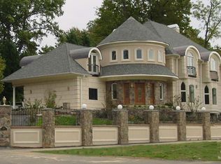 8130 Old Dominion Dr, Mc Lean, VA 22102