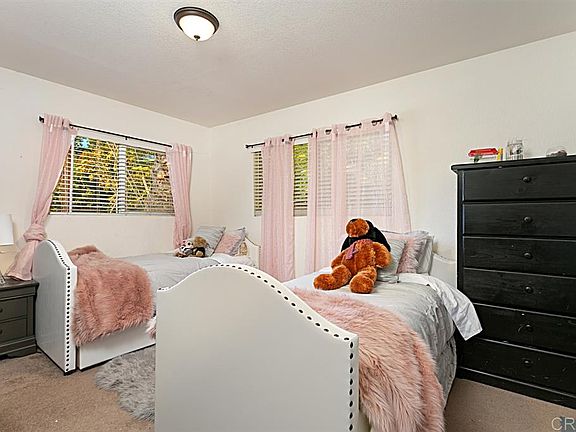 5th image of 456 W East Dr W