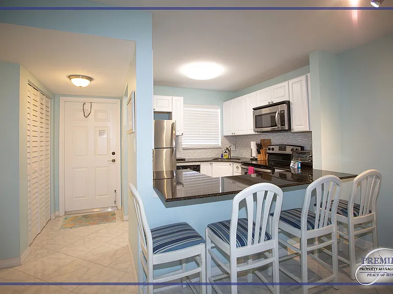 225 Turtle Lake Ct #106 — Photo 9