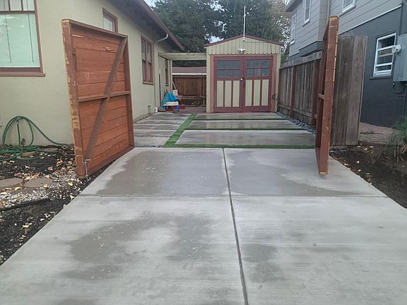 Driveway, detached garage